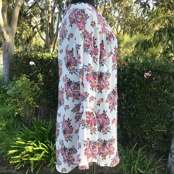 14th & Union Ivory Floral Bell Sleeve Blouse - Picture 6 of 7
